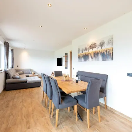 Apartment In Near Slopes